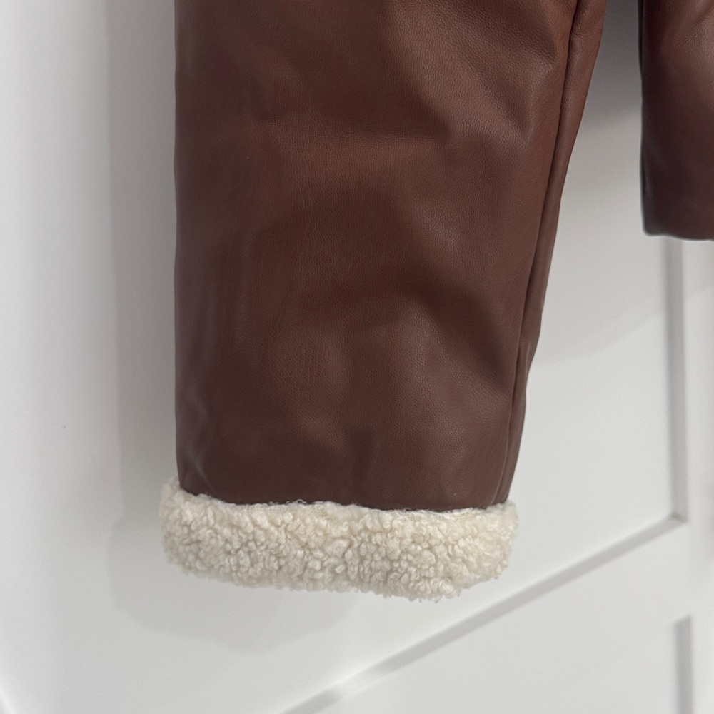 Levi's Women's Breanna faux leather puffer jacket w a sherpa-lined collar&cuffs - Picture 8 of 13